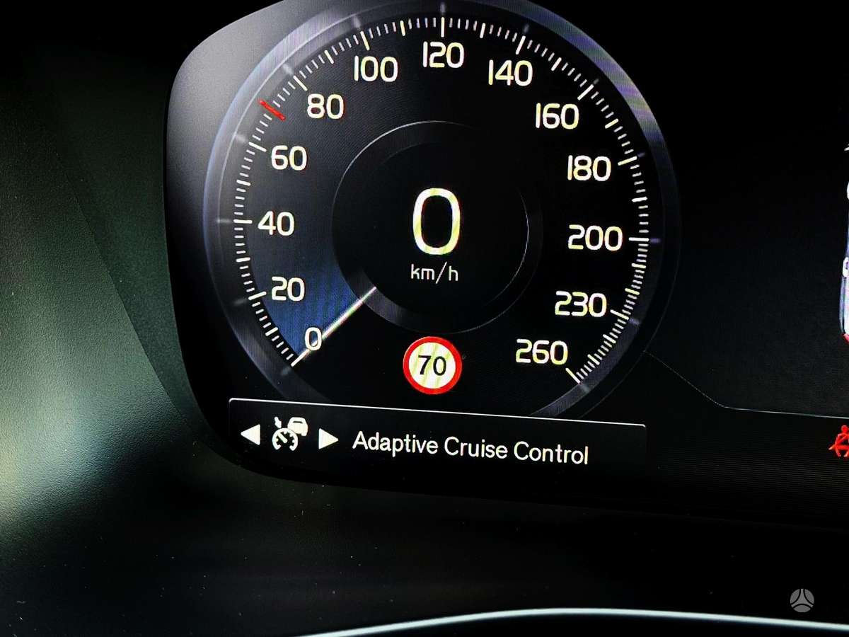 Volvo XC40 - 8
