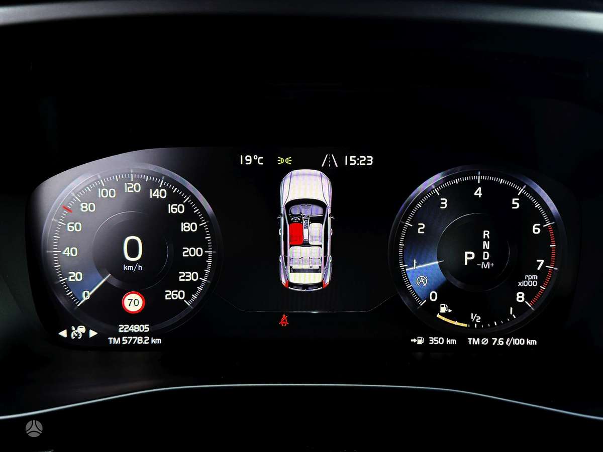 Volvo XC40 - 9
