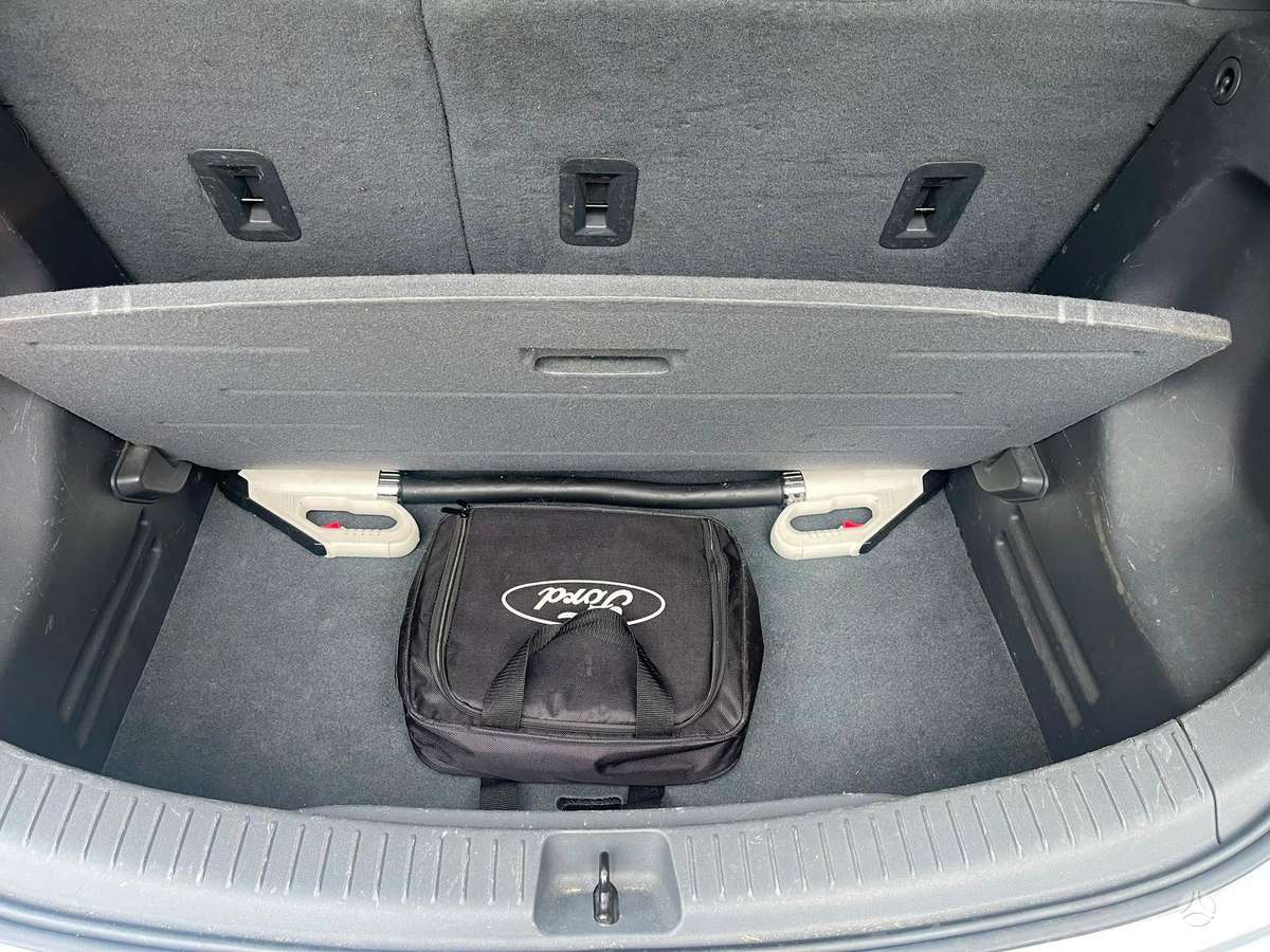Chevrolet Bolt, 64 кВт·ч, Хэтчбек