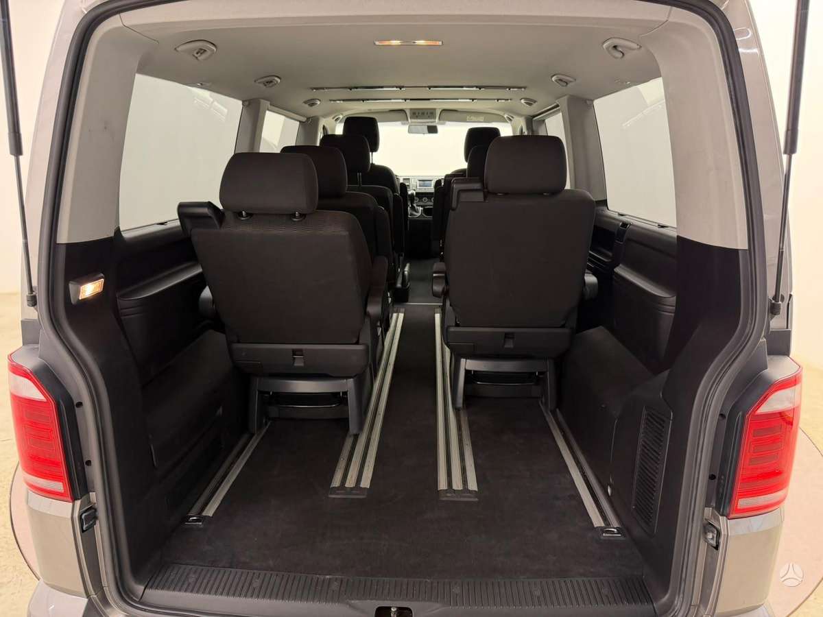 Volkswagen Multivan - 12