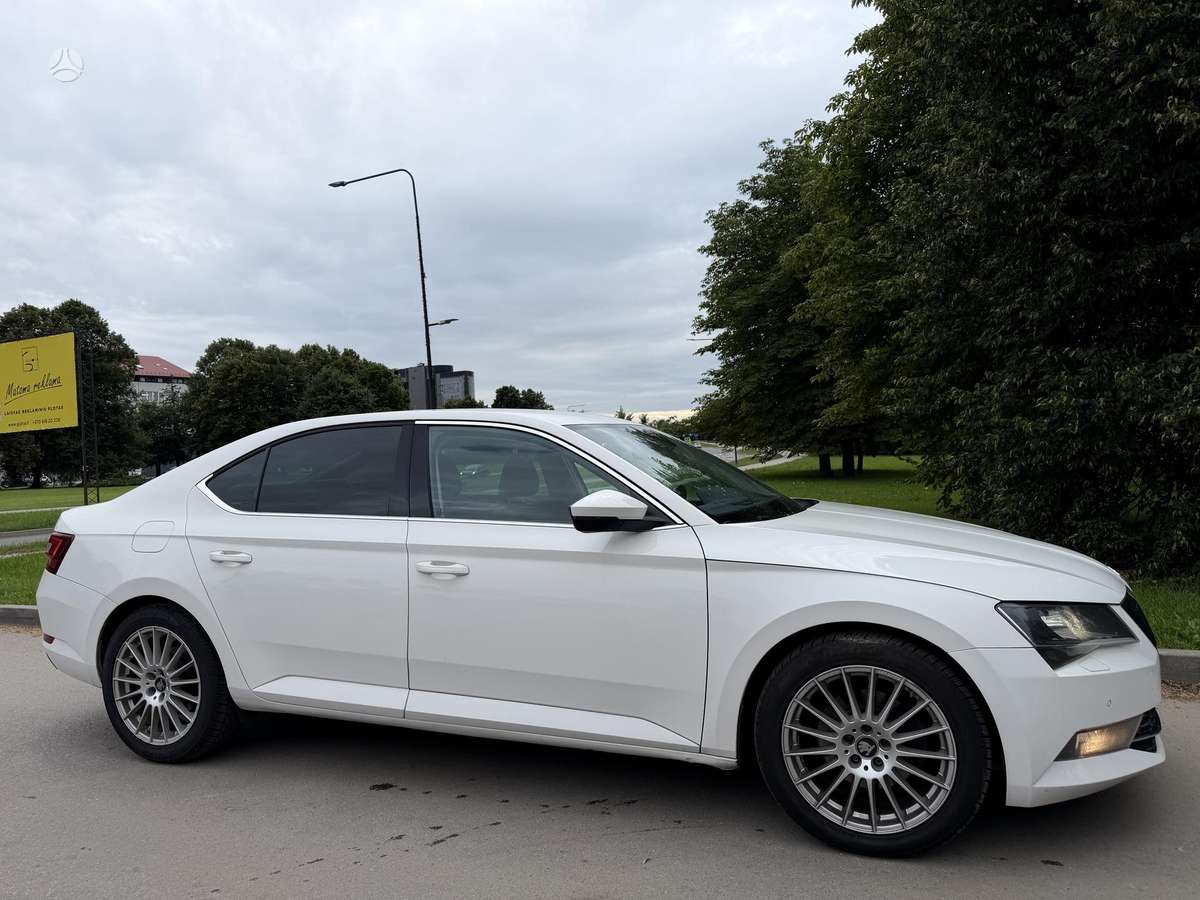 Skoda Superb, 2.0 l., Хэтчбек