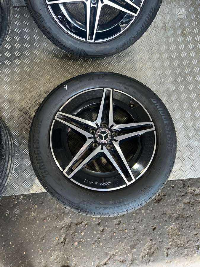 Mercedes-Benz Eqb, light alloy, R18