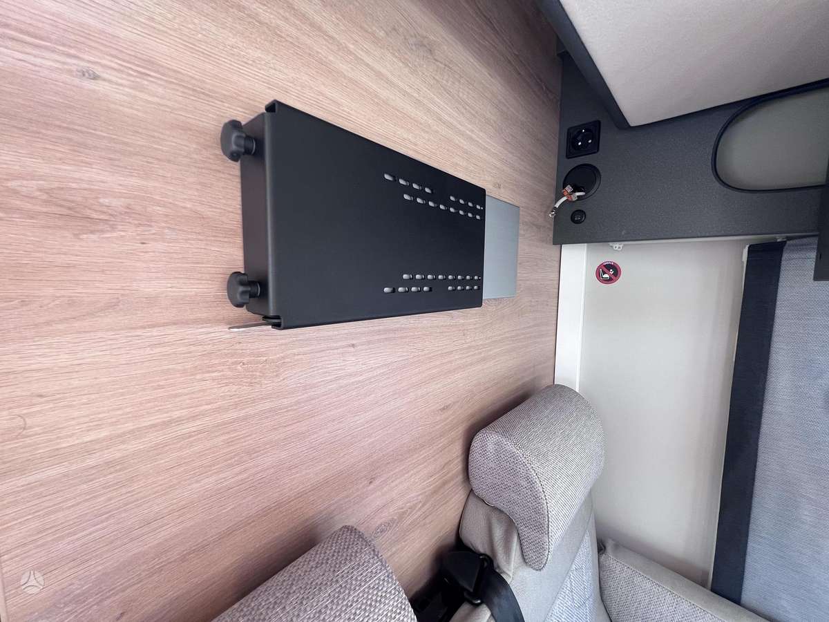 Knaus L!VE WAVE 650 MEG BLACK SELECT, campers