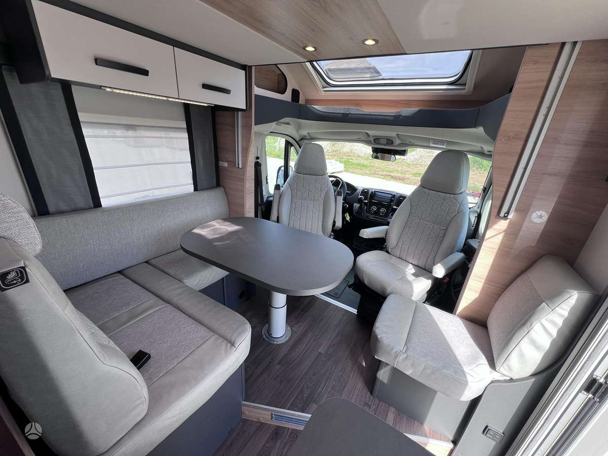 Knaus L!VE WAVE 650 MEG BLACK SELECT, campers