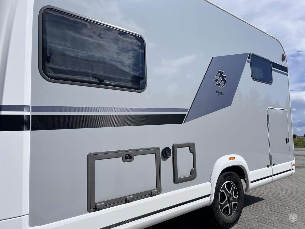 Knaus L!VE WAVE 650 MEG BLACK SELECT, campers