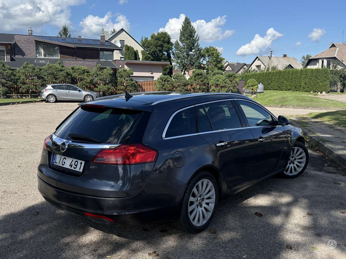 Opel Insignia, 2.0 l., Универсал