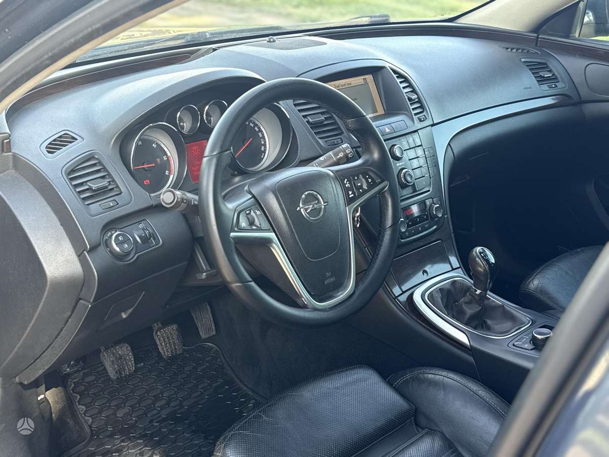 Opel Insignia, 2.0 l., Универсал