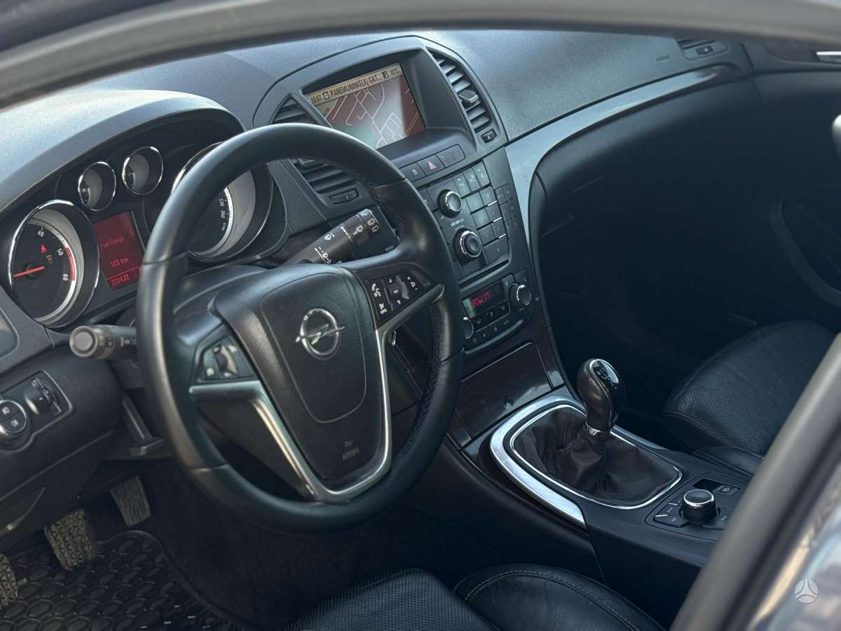 Opel Insignia, 2.0 l., Универсал