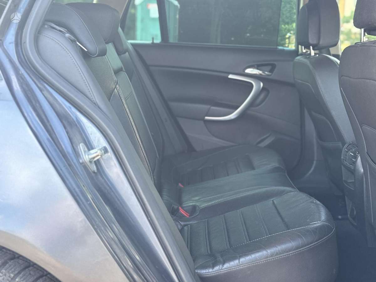 Opel Insignia, 2.0 l., Универсал