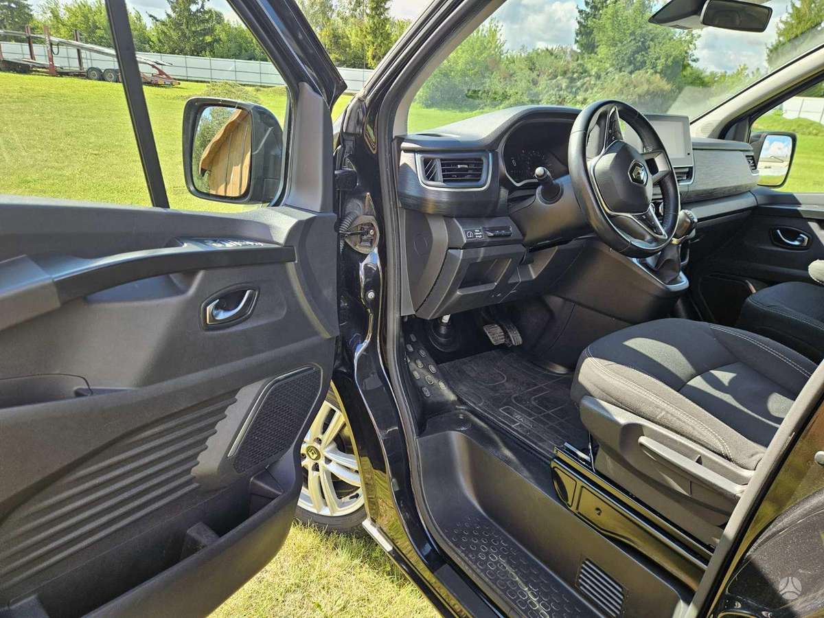 Renault Trafic - 8