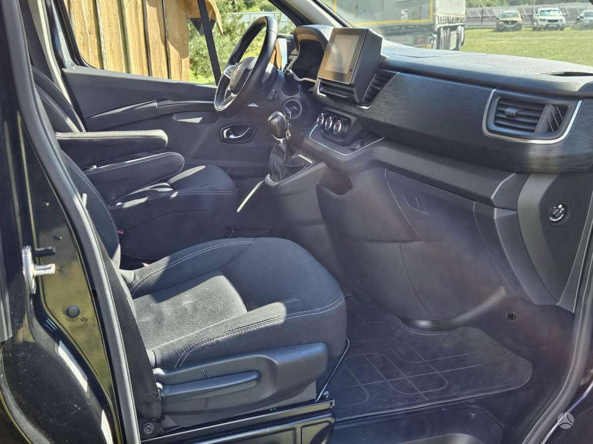 Renault Trafic - 9