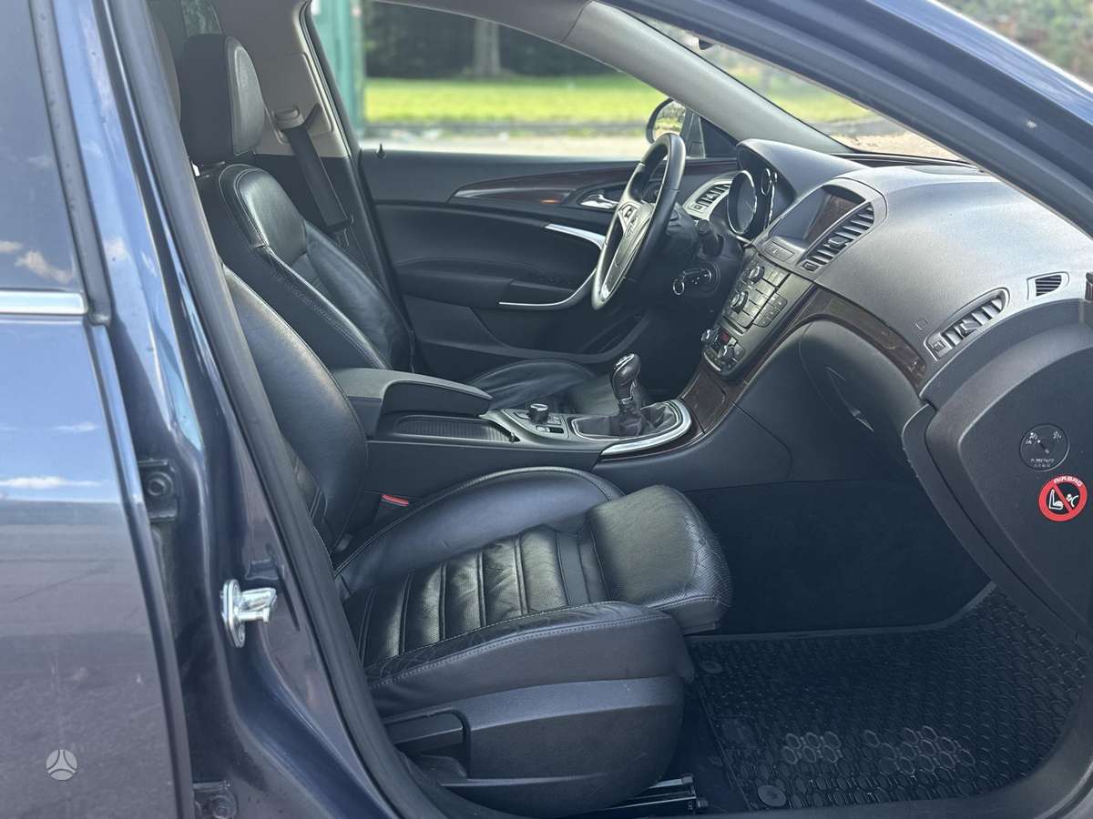 Opel Insignia, 2.0 l., Универсал