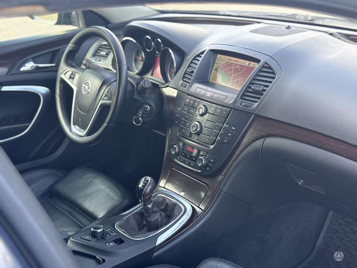 Opel Insignia, 2.0 l., Универсал