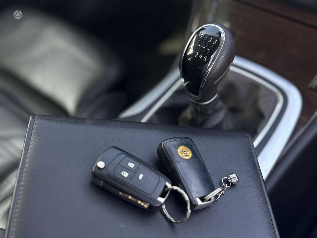 Opel Insignia, 2.0 l., Универсал