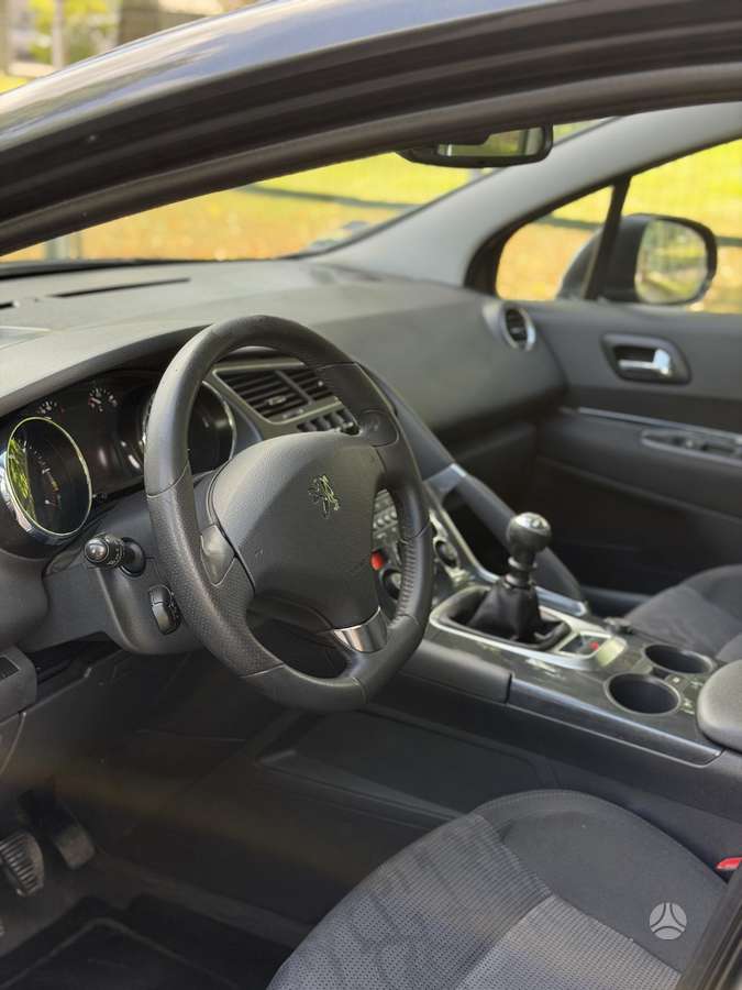 Peugeot 3008 - 11