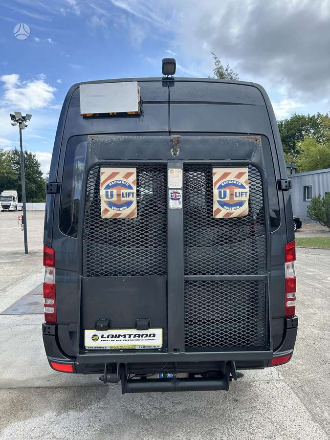 Mercedes-Benz Sprinter, passenger minibus
