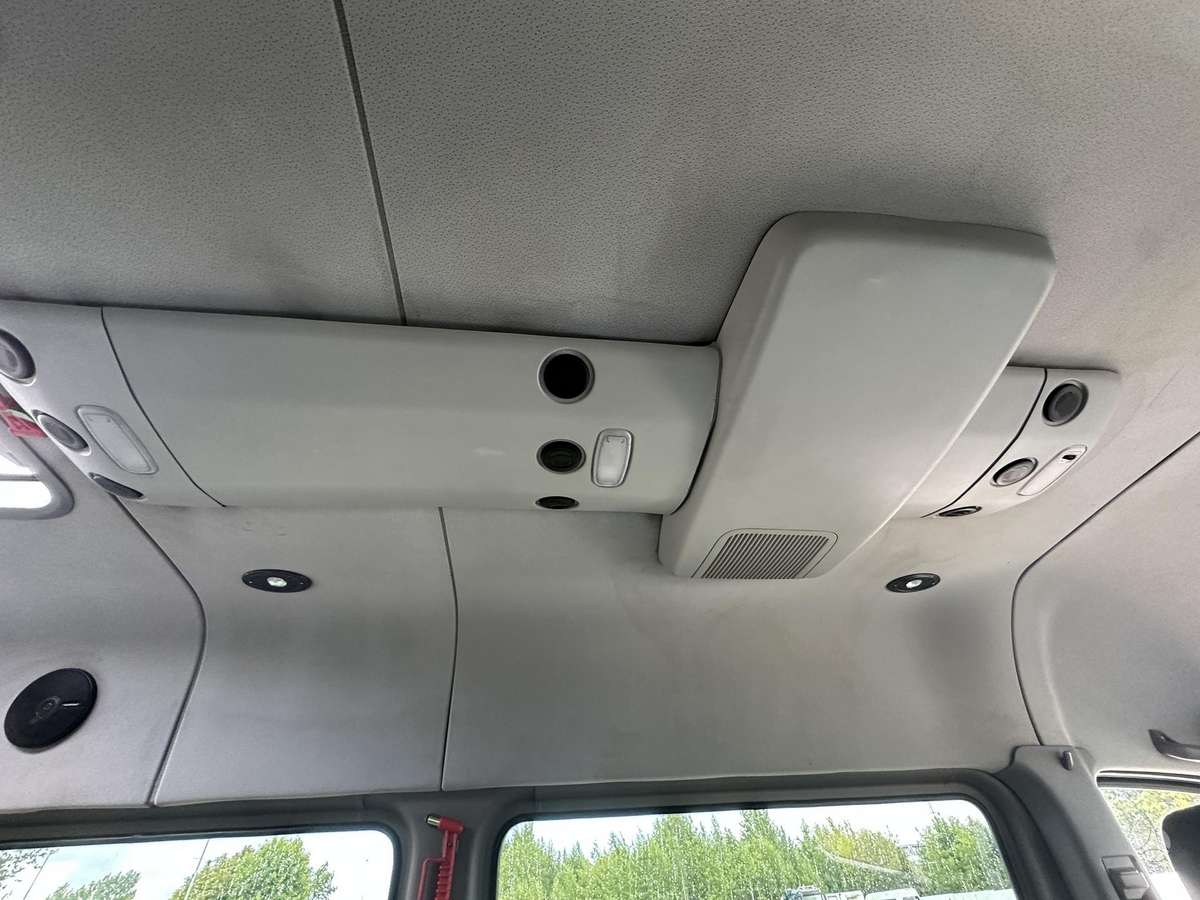 Mercedes-Benz Sprinter, passenger minibus