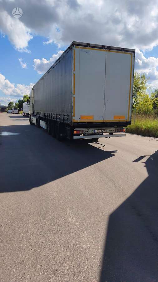 Krone, curtain / tarpaulin