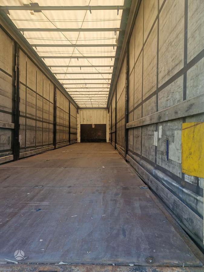 Krone, curtain / tarpaulin