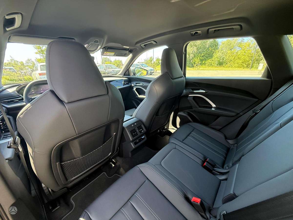 Audi Q5, 2.0 l., Внедорожник / Кроссовер