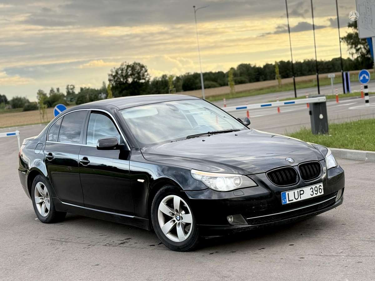 BMW 520, 2.0 l., Седан