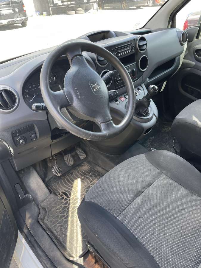 Renault Trafic - 2