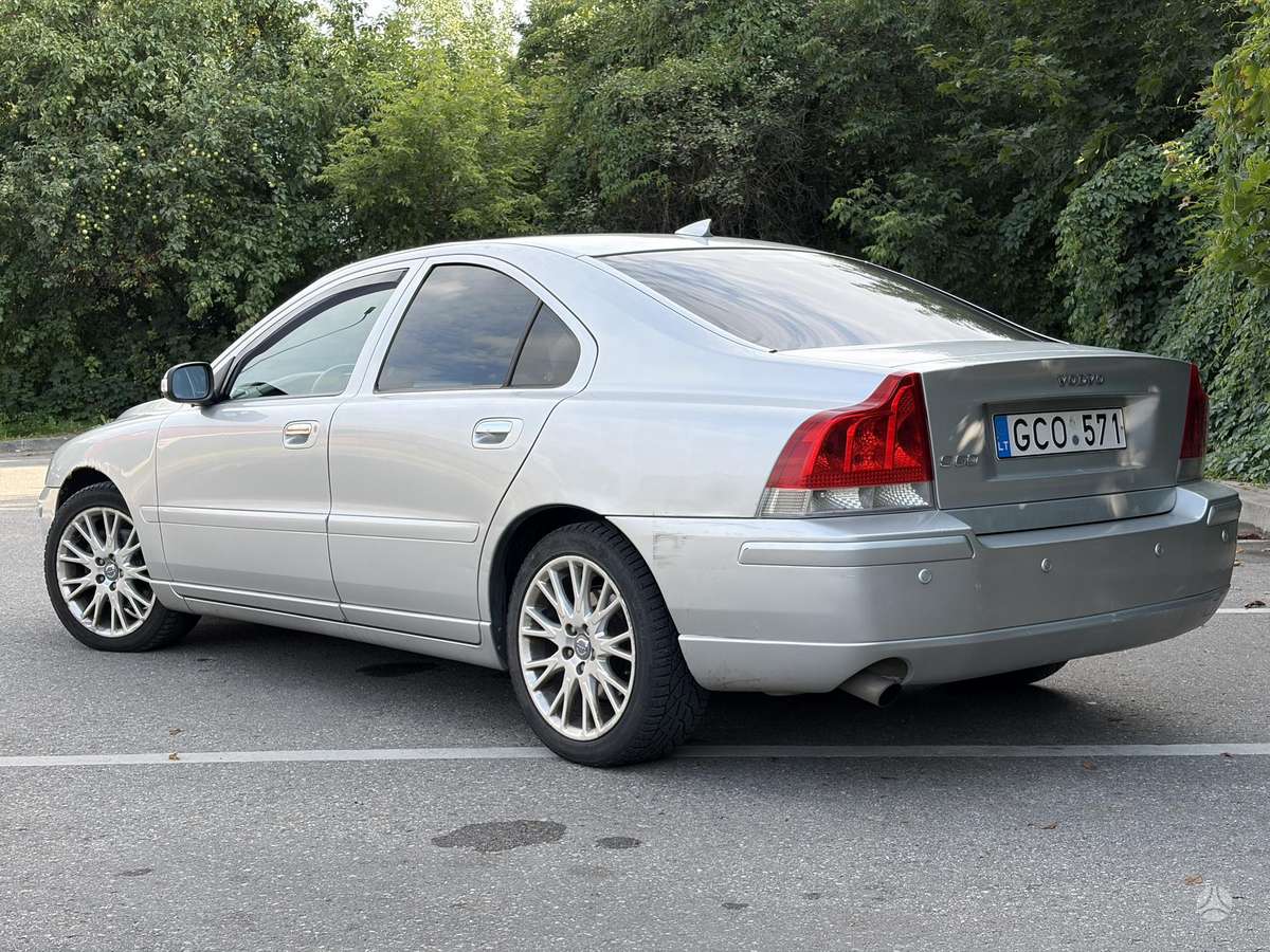 Volvo S60, 2.4 l., Седан