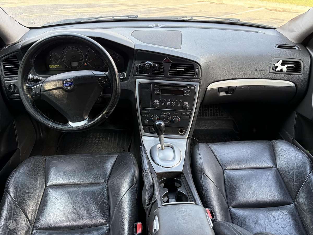 Volvo S60, 2.4 l., Седан