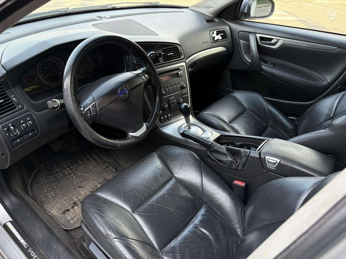 Volvo S60, 2.4 l., Седан
