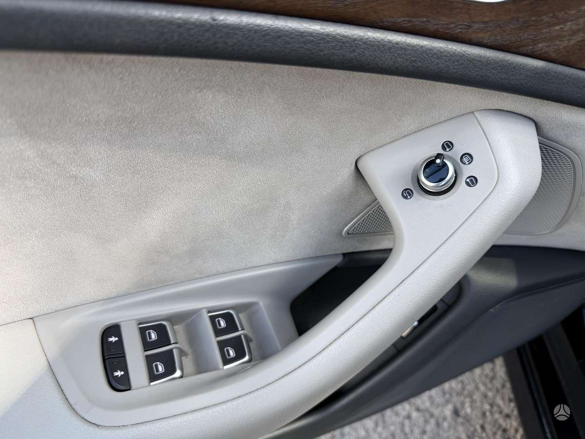 Audi A6, 3.0 l., wagon