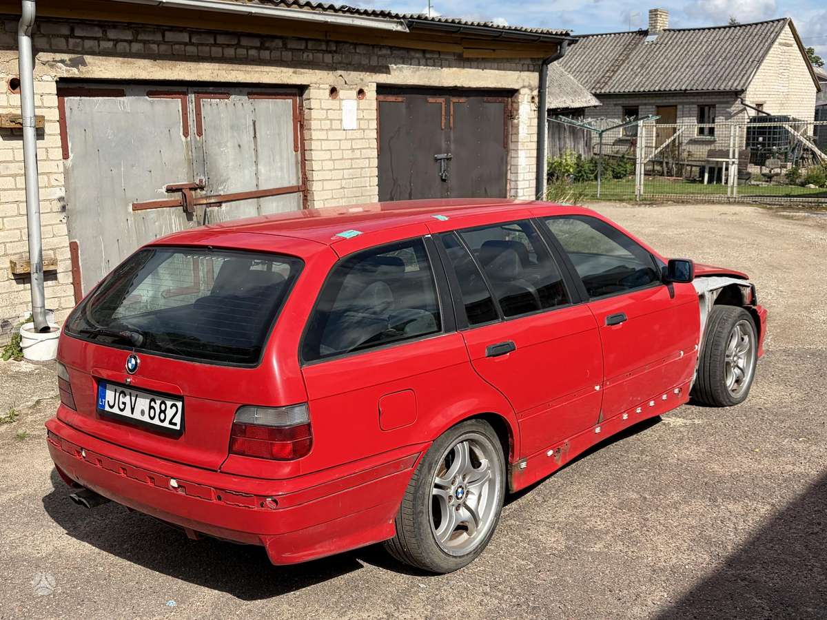 BMW 320, 2.8 l., Универсал