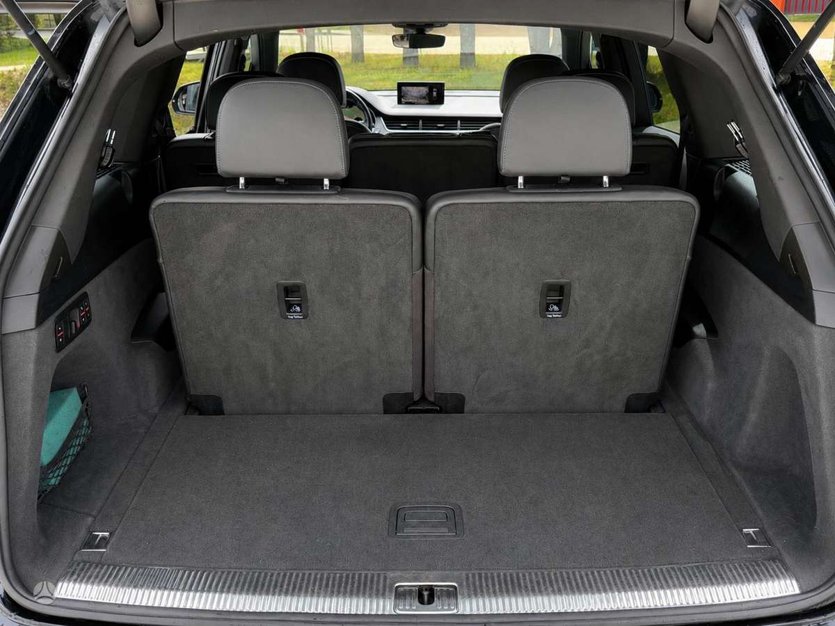 Audi Q7, 3.0 l., Внедорожник / Кроссовер
