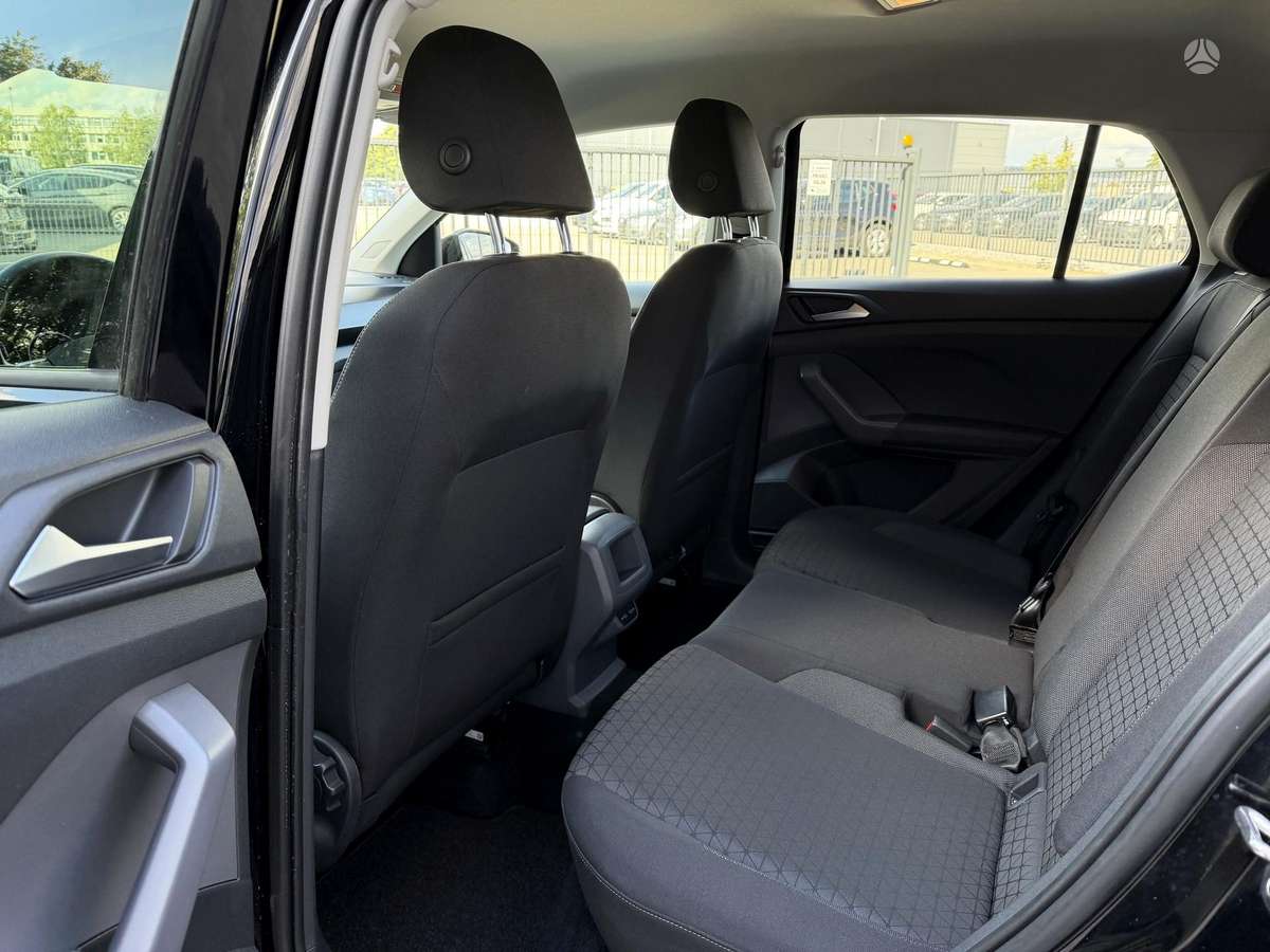 Volkswagen T-Cross - 10