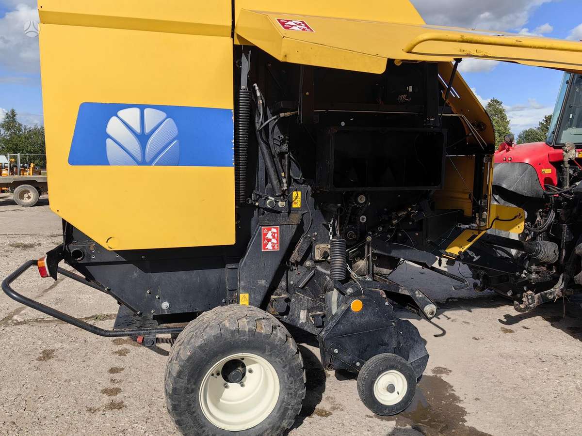 New Holland BR 7070, прессы