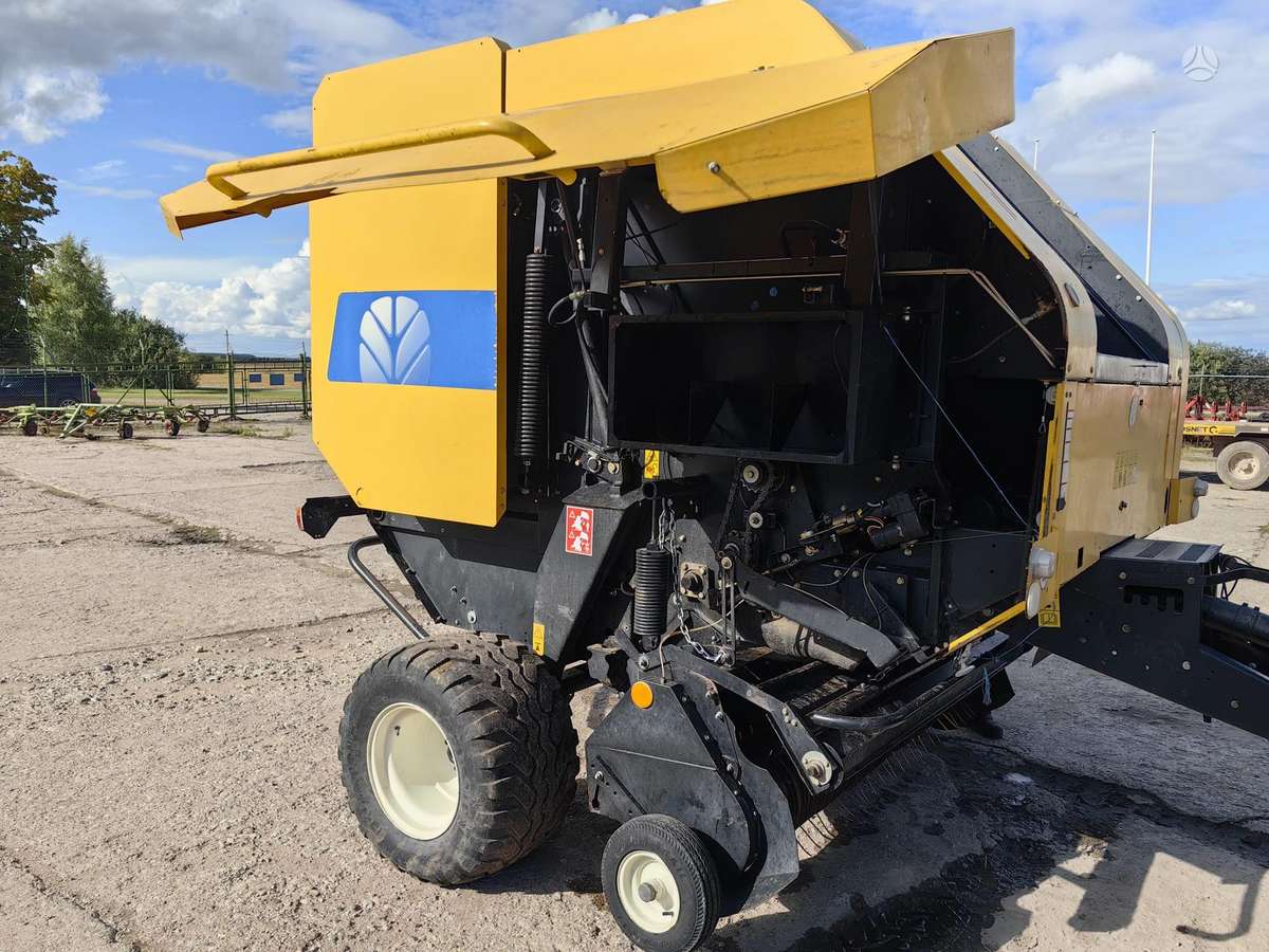 New Holland BR 7070, прессы