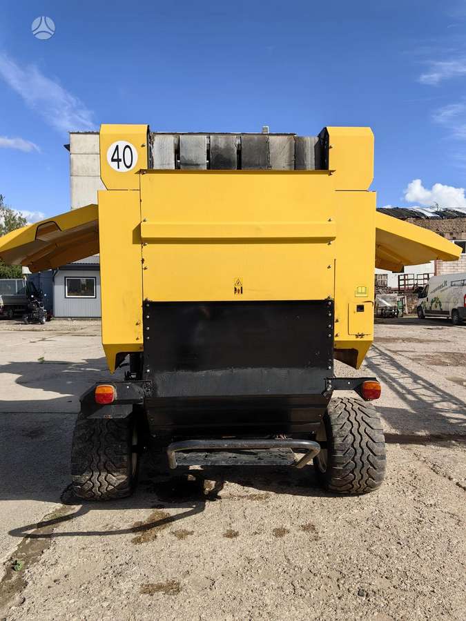 New Holland BR 7070, balers