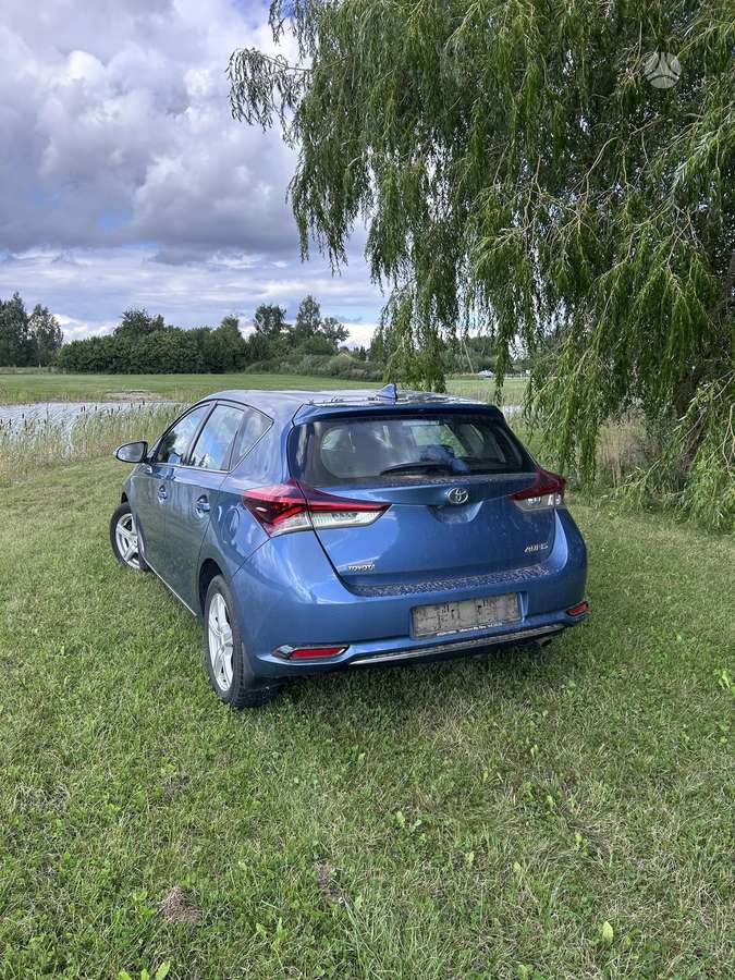 Toyota Auris, 1.6 l., hatchback