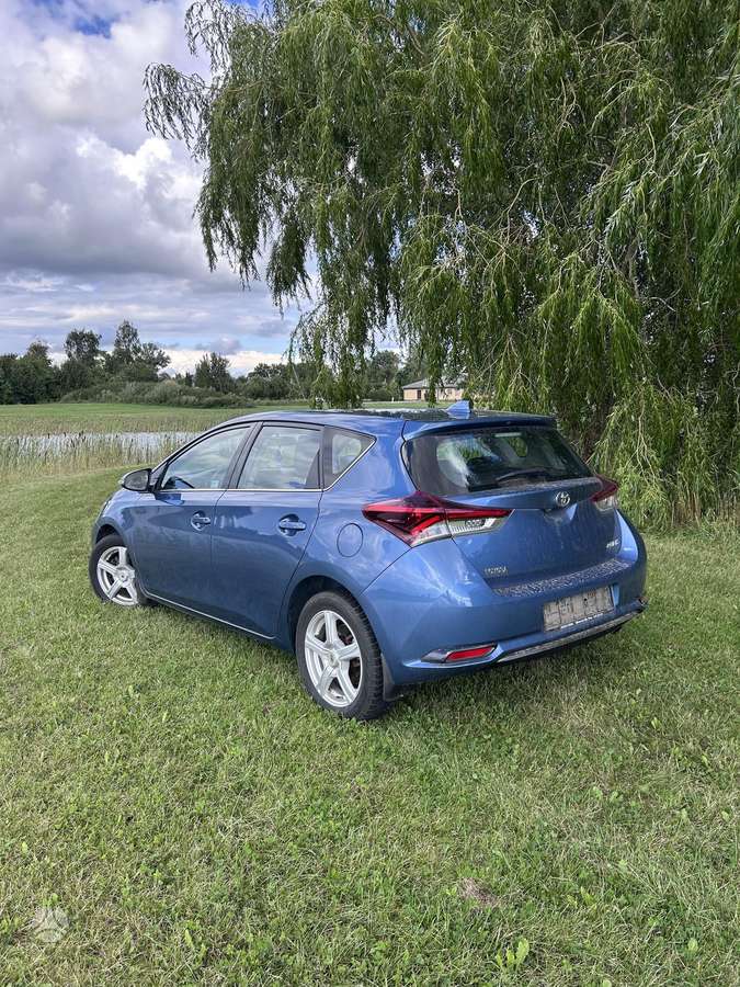 Toyota Auris, 1.6 l., hatchback