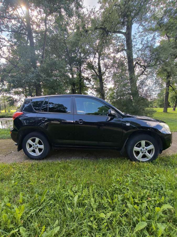 Toyota RAV4 - 5