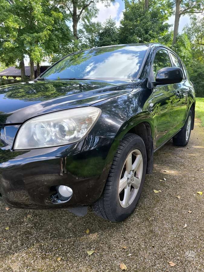 Toyota RAV4 - 11