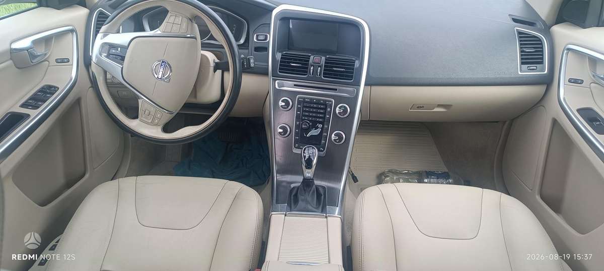 Volvo XC60, 2.0 l., mpv / minivan