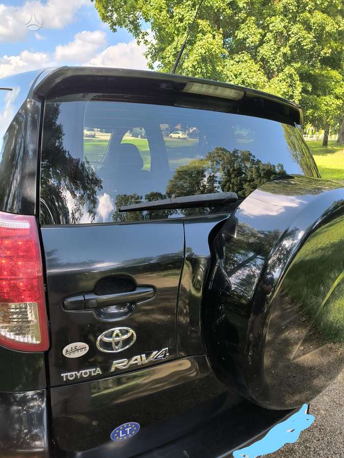 Toyota RAV4 - 12