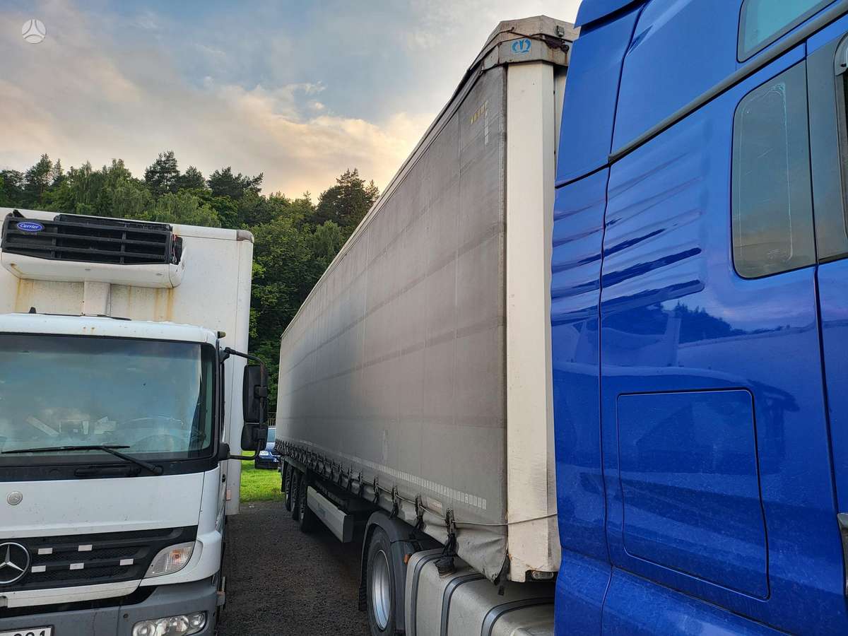 Krone, curtain / tarpaulin