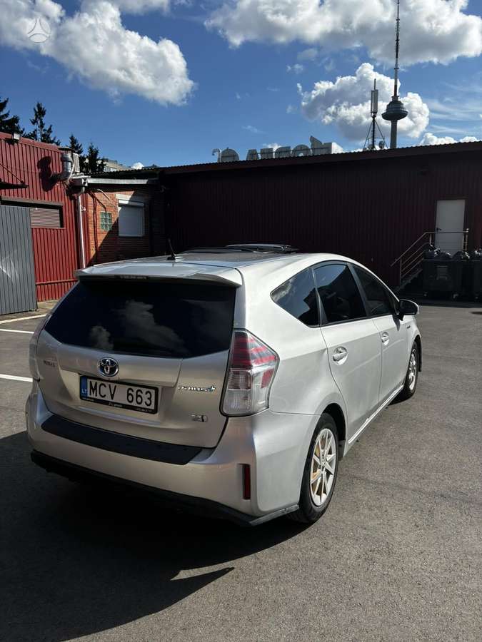 Toyota Prius+ - 4