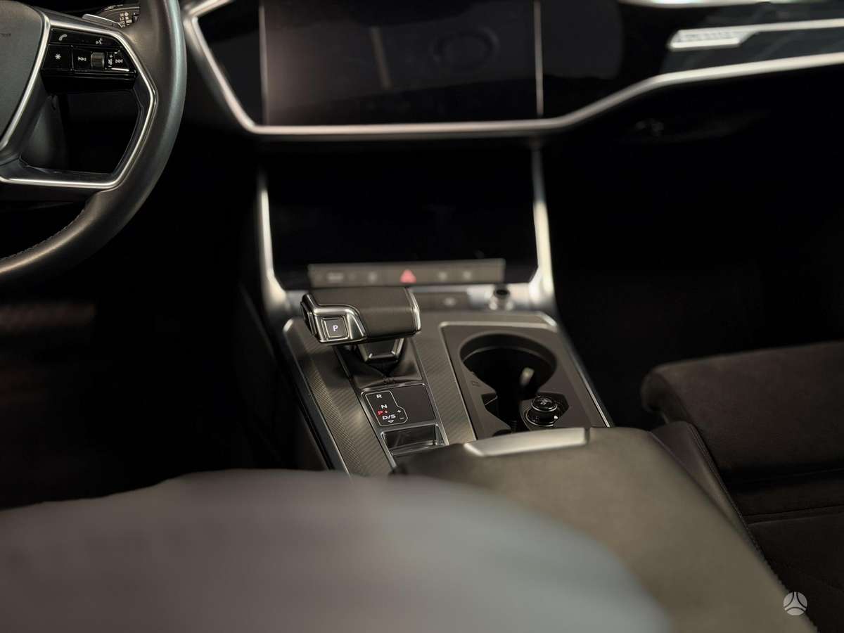 Audi A6, 2.0 l., universalas