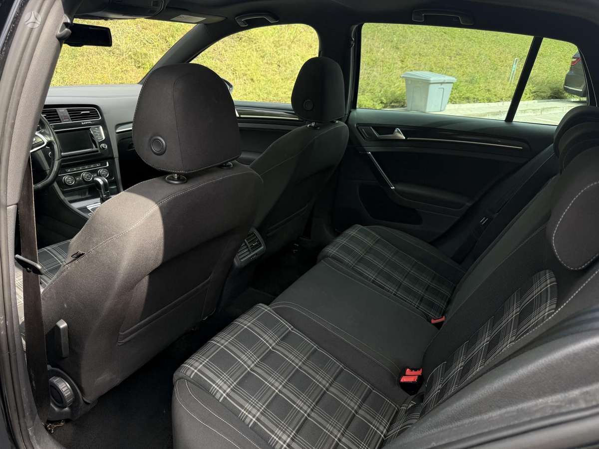 Volkswagen Golf, 2.0 l., hatchback