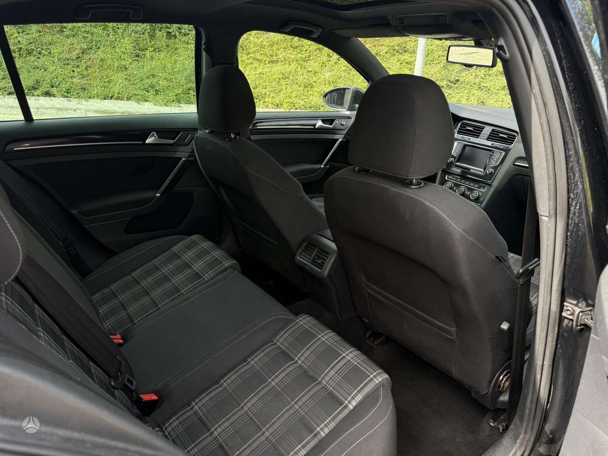 Volkswagen Golf, 2.0 l., hatchback