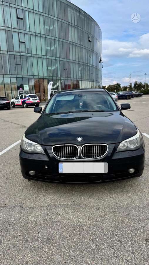 BMW 525, 2.5 l., Седан