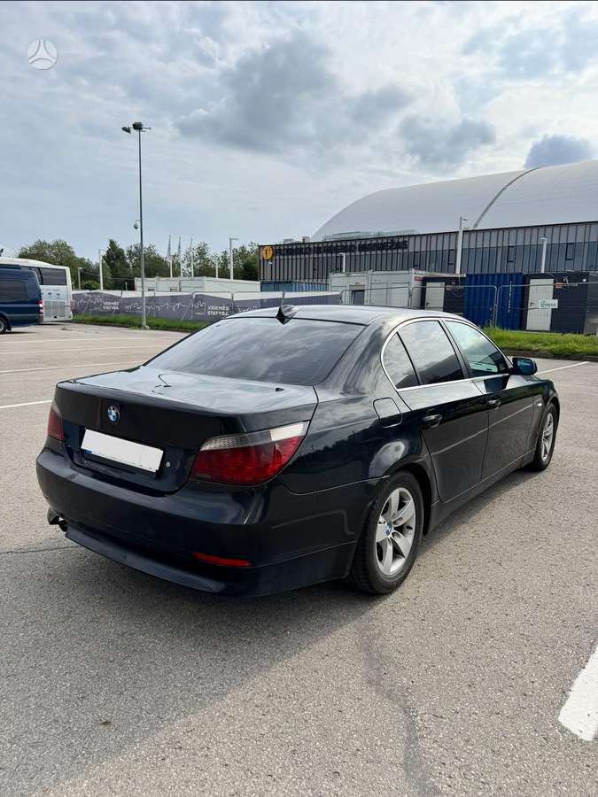 BMW 525, 2.5 l., Седан