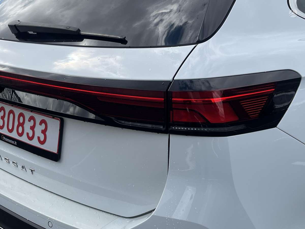 Volkswagen Passat - 6